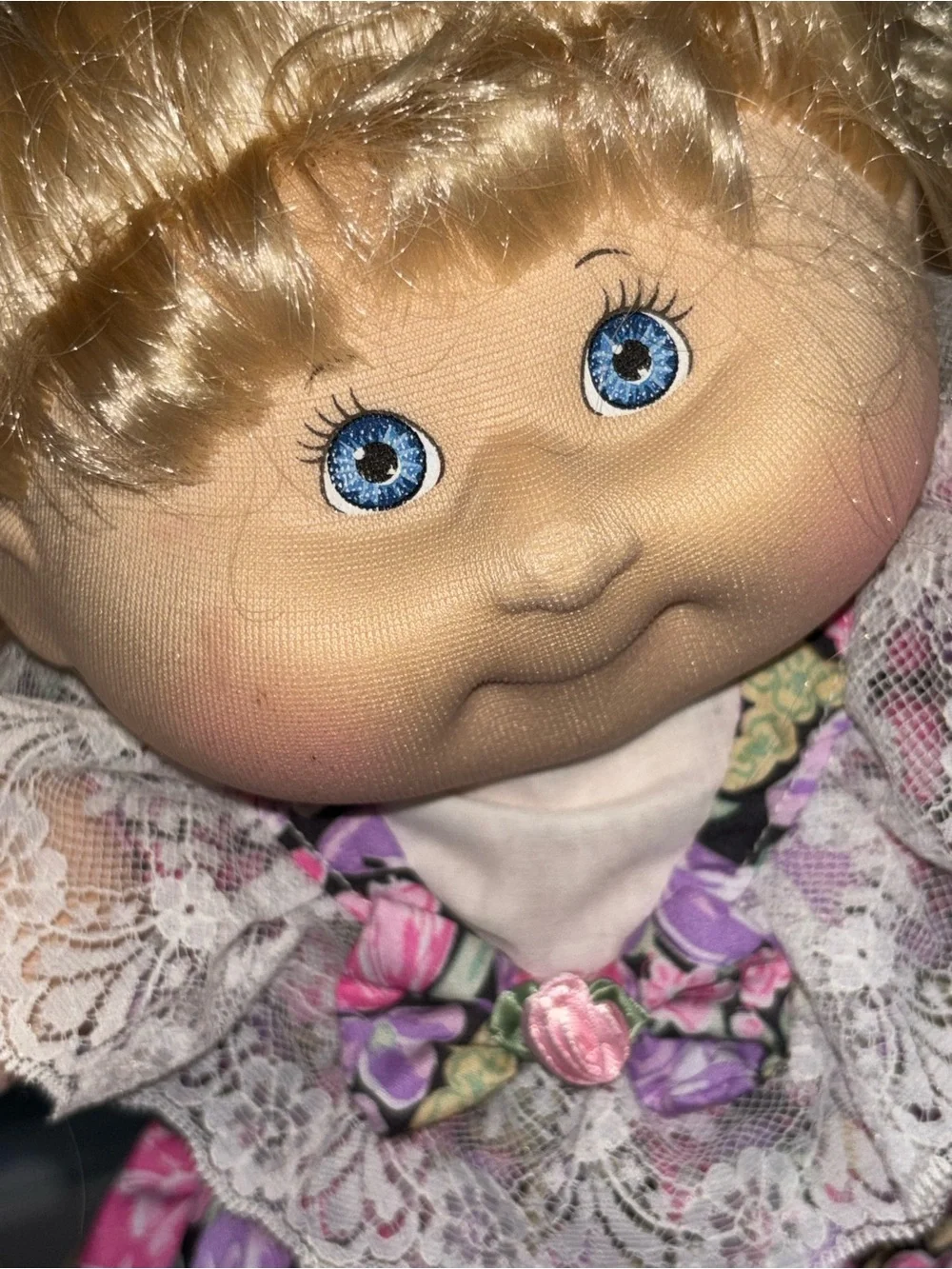 Cabbage patch kids. 10th Anniversary Flora Dress Girl Doll